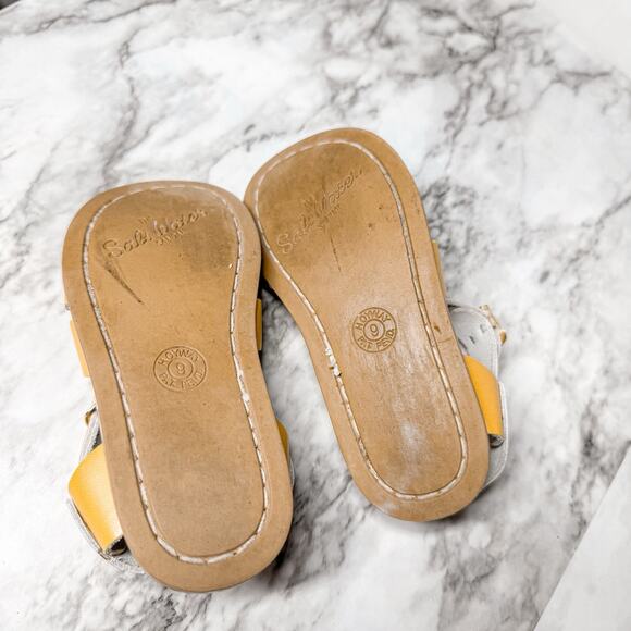 Salt Water Leather Sandals Mustard Yellow Hoyway Girls Size 9 Fisherman Buckle - Picture 5 of 7